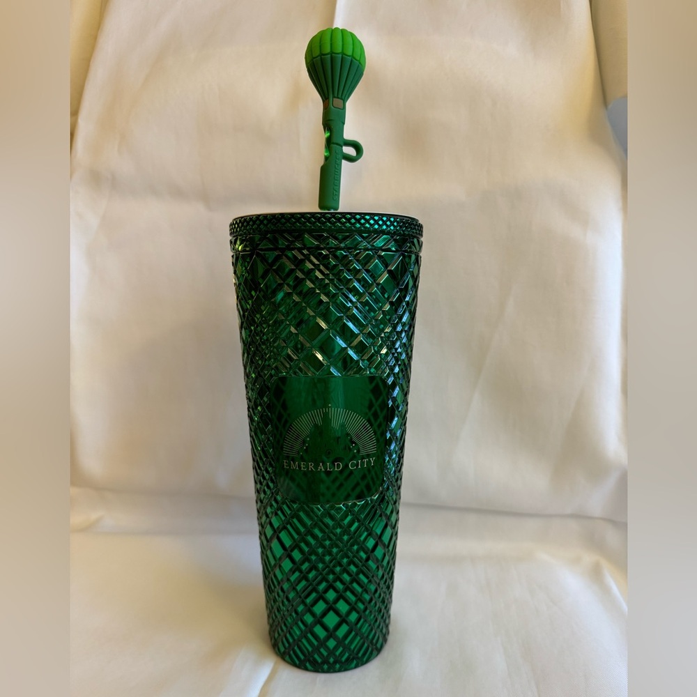 Wicked + Starbucks Emerald City Silicone Straw Topper Cup